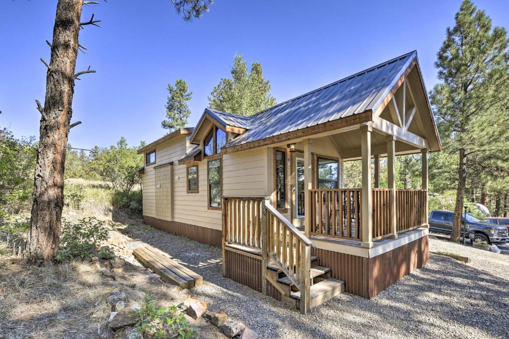 Pagosa Hills House | Roomy Pagosa Springs Tiny Cabin 1 Mi to Downtown