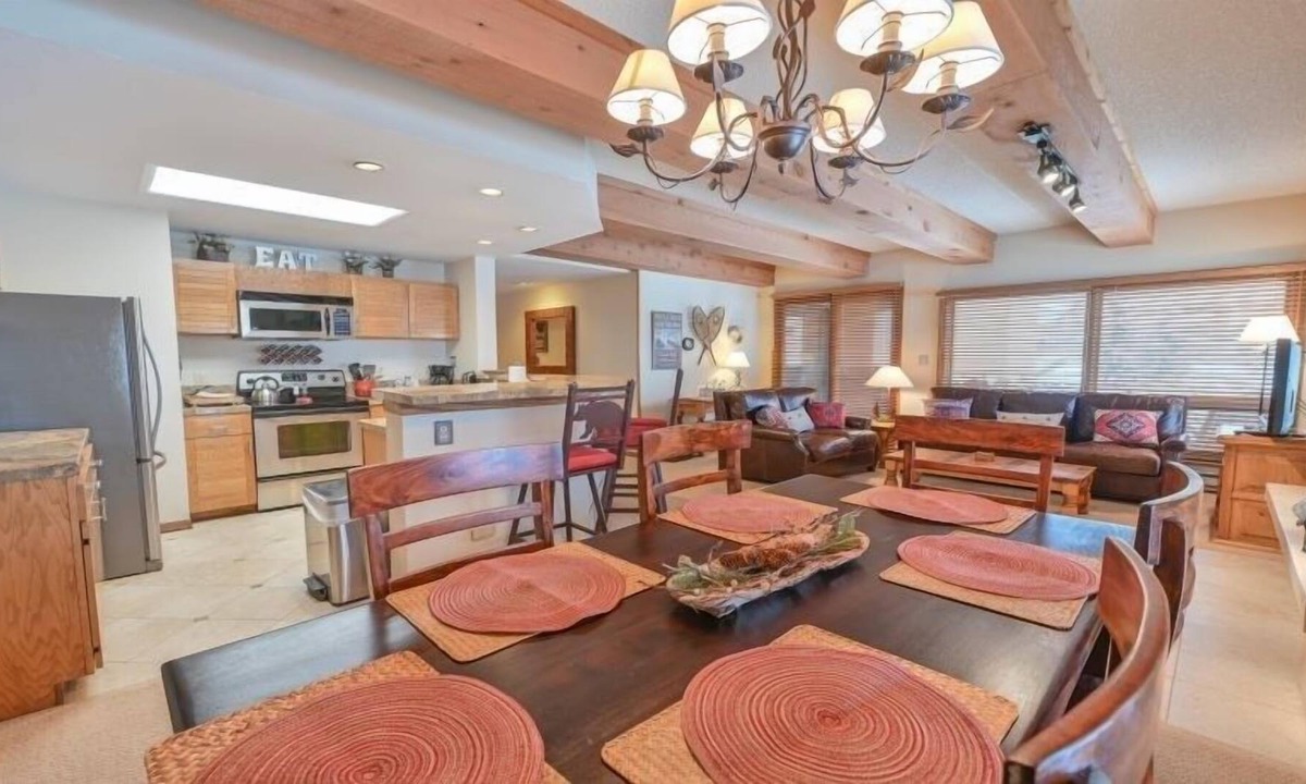 Crested Butte Condo | Rustic 5th-Floor Condo with Private Balcony & Wood Fireplace by RedAwning