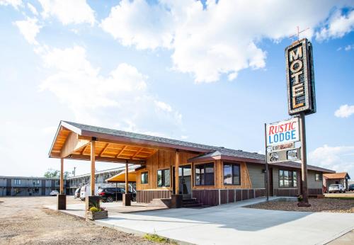 Glasgow Hotel | Rustic Lodge