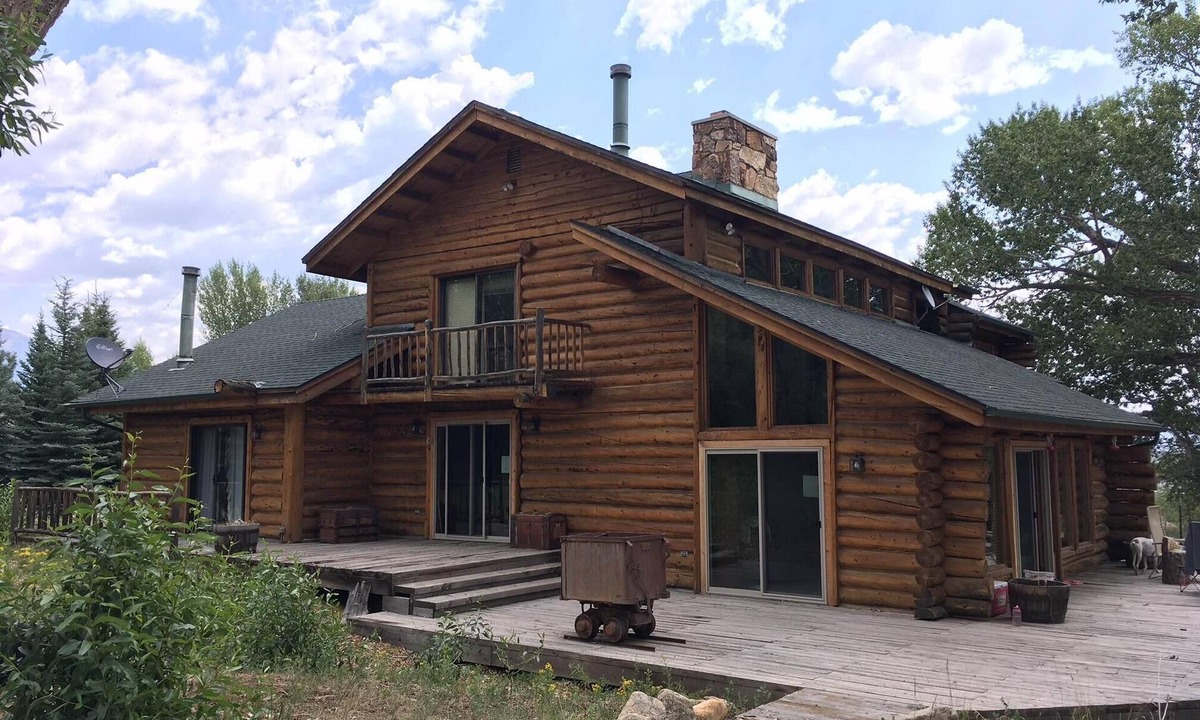 Buena Vista House | Rustic Log Cabin on 3 Elk Creek with views of the Collegiate Range