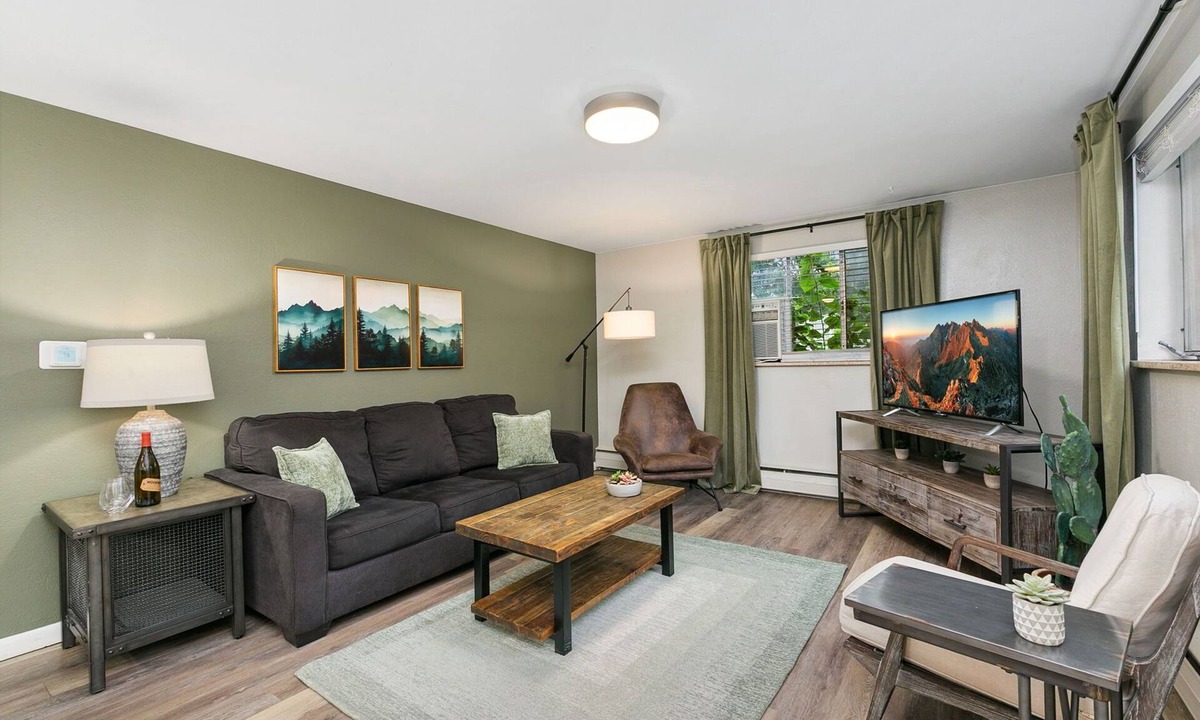 Old Town Condo | Sage Suite | Calm & Earthy Stay Near Old Town