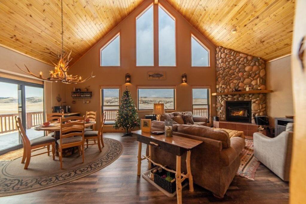 Fairplay House | Scenic Pet-Friendly Mountain Getaway With Two Living Areas and Game Room - A Reel Good Time