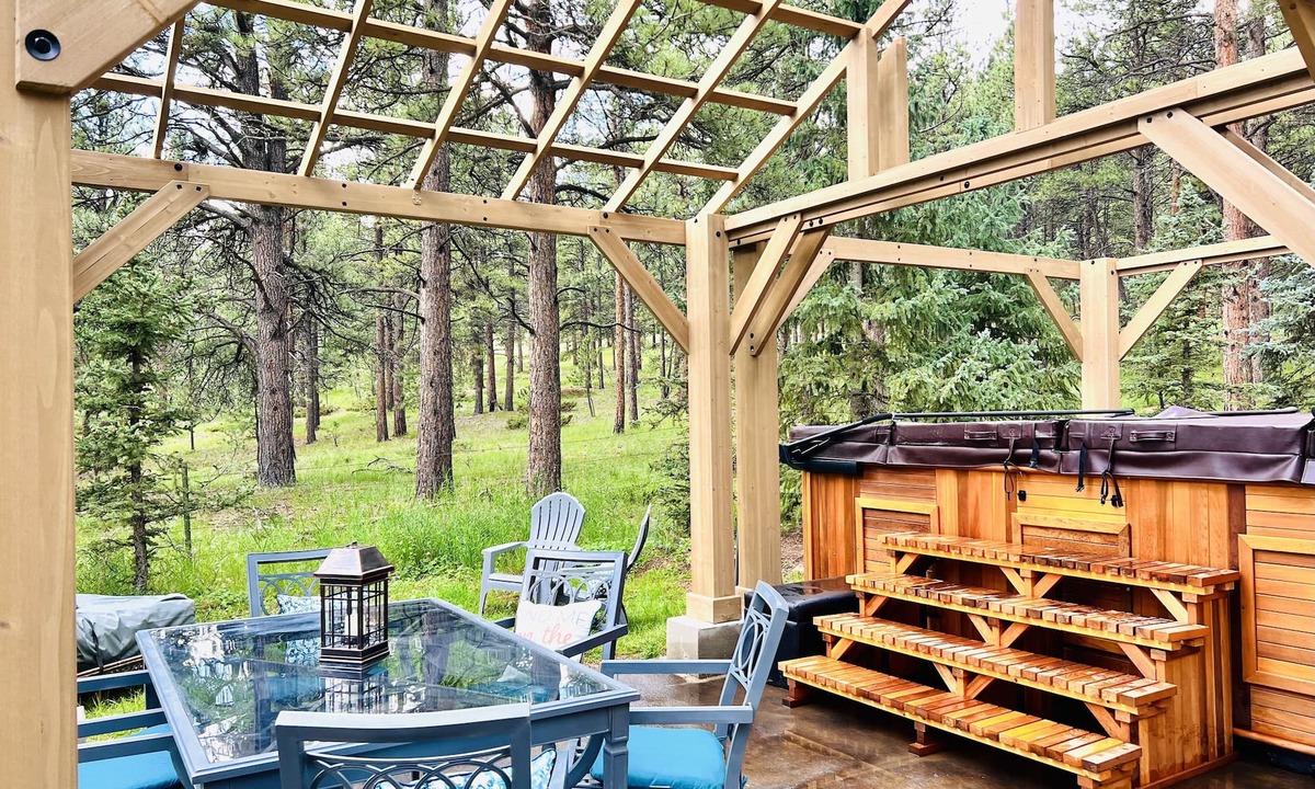 Woodland Park House | Secluded CO retreat featuring a swim spa, hiking trail and stocked kitchen!