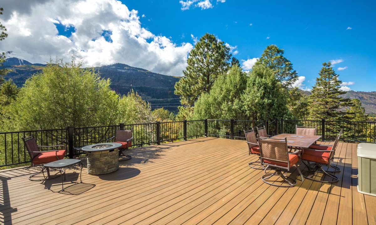 Ridgway House | Secluded Creekside Mountain Home-Views- Private Deck-AC STR2024-009