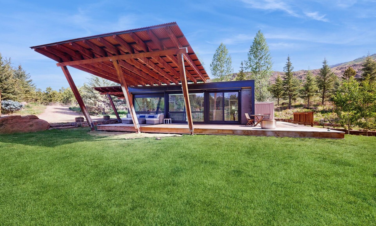 Carbondale House | Secluded unique home in prime location with deck, woodstove, & mountain view