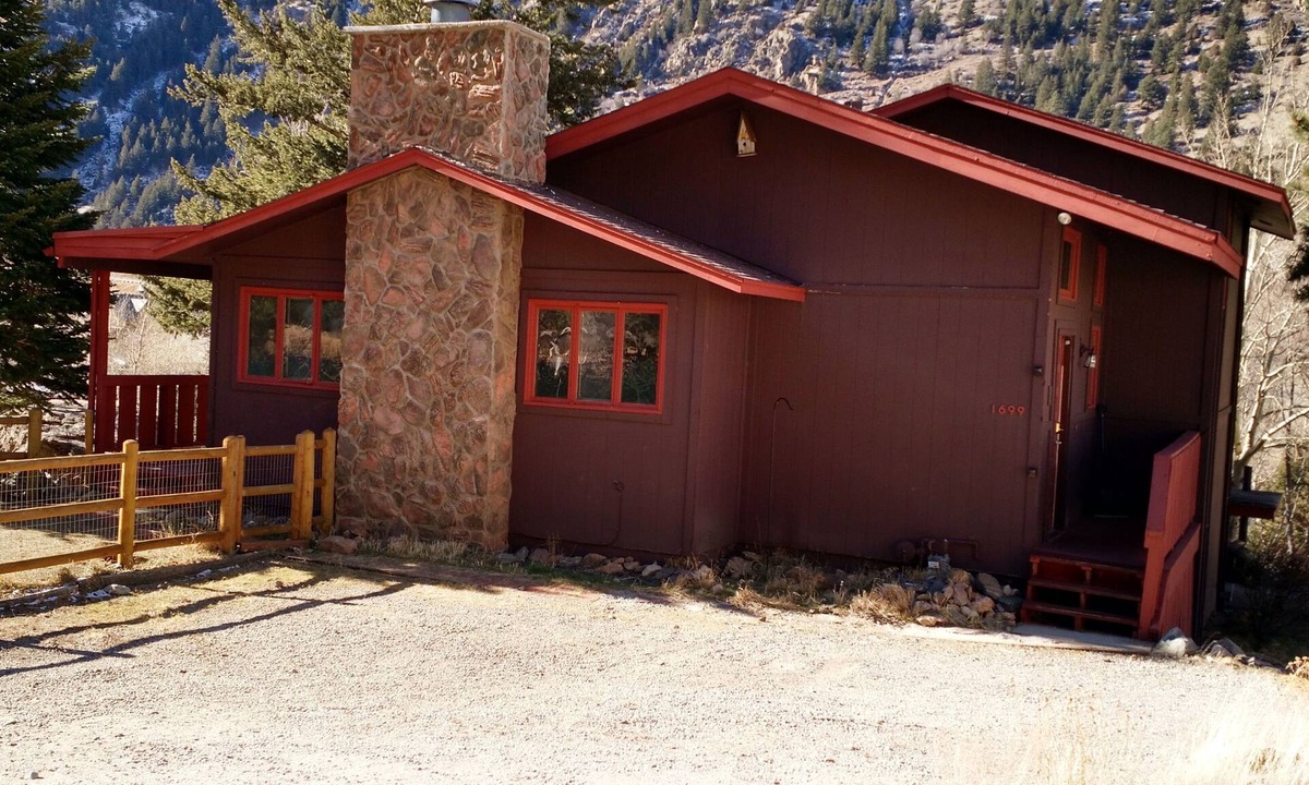 Georgetown House | Silver Cloud Cabin - Pet Friendly! - 15 minutes to Loveland