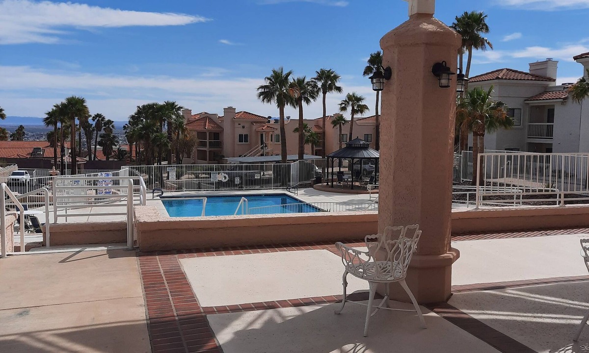 Laughlin Condo | Silver State Sunshine Paradise