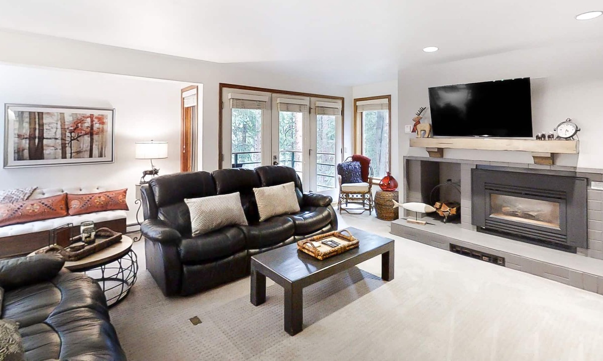 Winter Park Condo | Ski-In/Ski-Out Condo with Gas Fireplace, Balcony, Washer/Dryer & WiFi