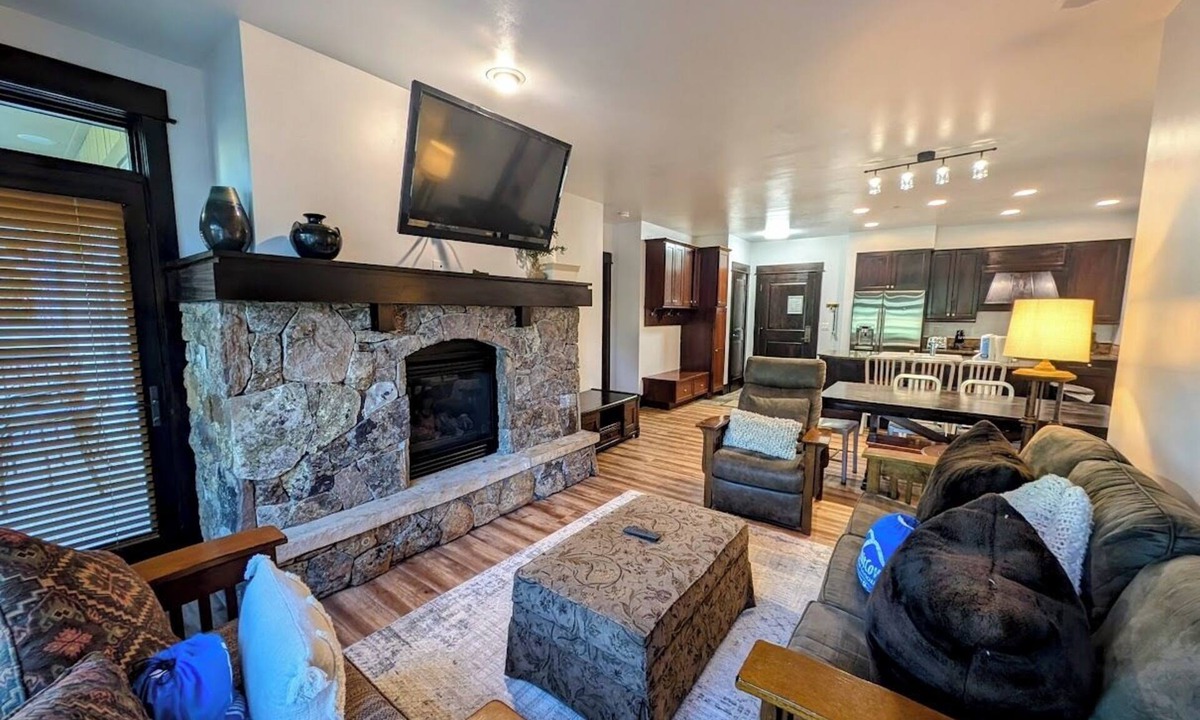 River Run Condo | Ski in/Ski-out, Private Balcony, Walk to Dining