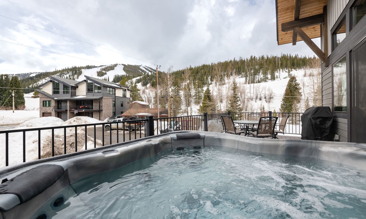 Old Town House | Slope side Single Family Home at the base of Winter Park!