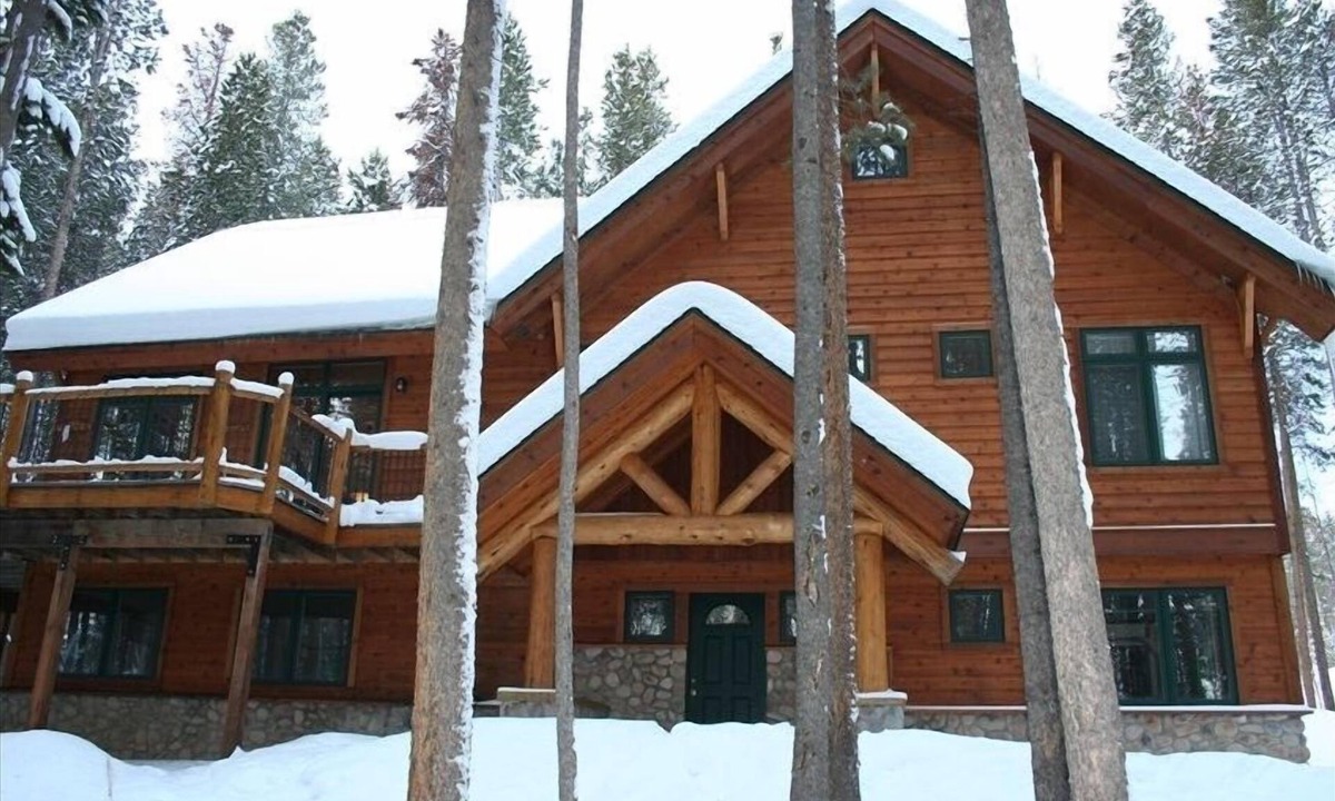 Fraser House | 'Snow Dream'- the Ultimate Family Retreat