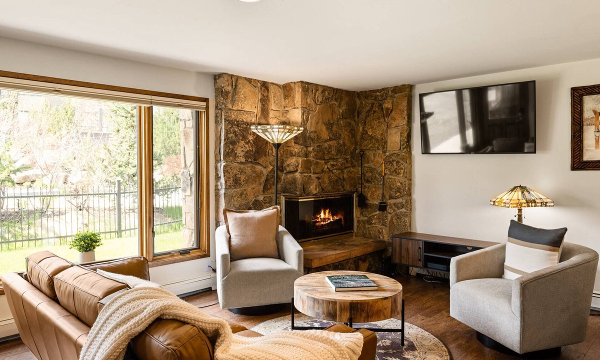 Snowmass Village Condo | Snowmass Mountain Views & Patio! Steps to Pool/Hot Tub, W/D, Covered Parking, Walk to Shops & Dining