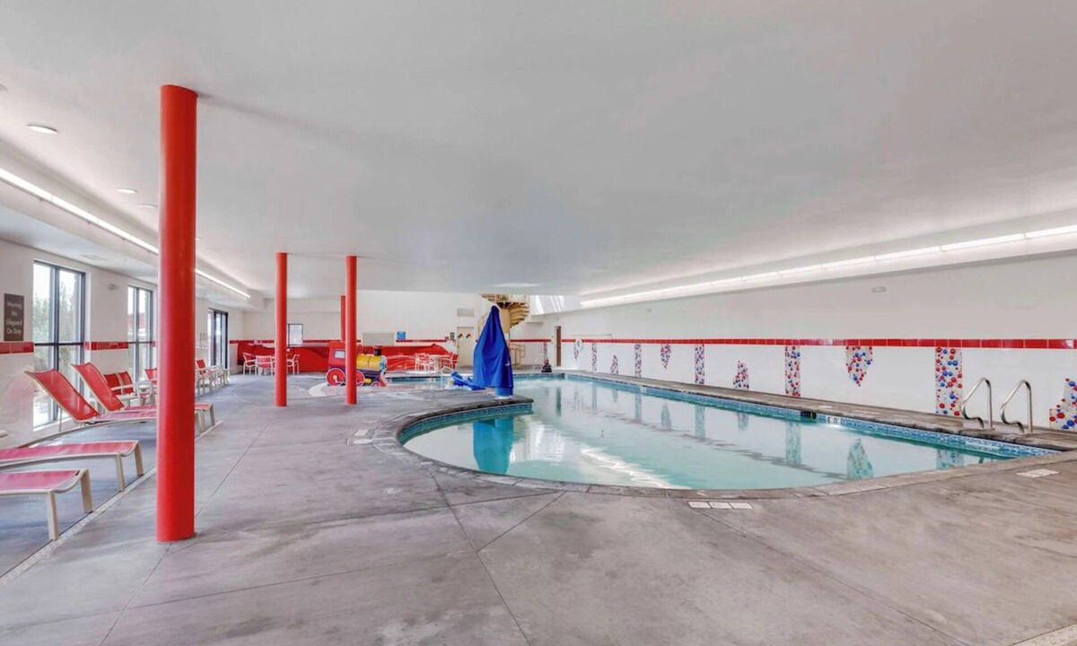 Loveland Hotel | Southern Comfort in 3 Welcoming Suites Near Boyd Lake State Park