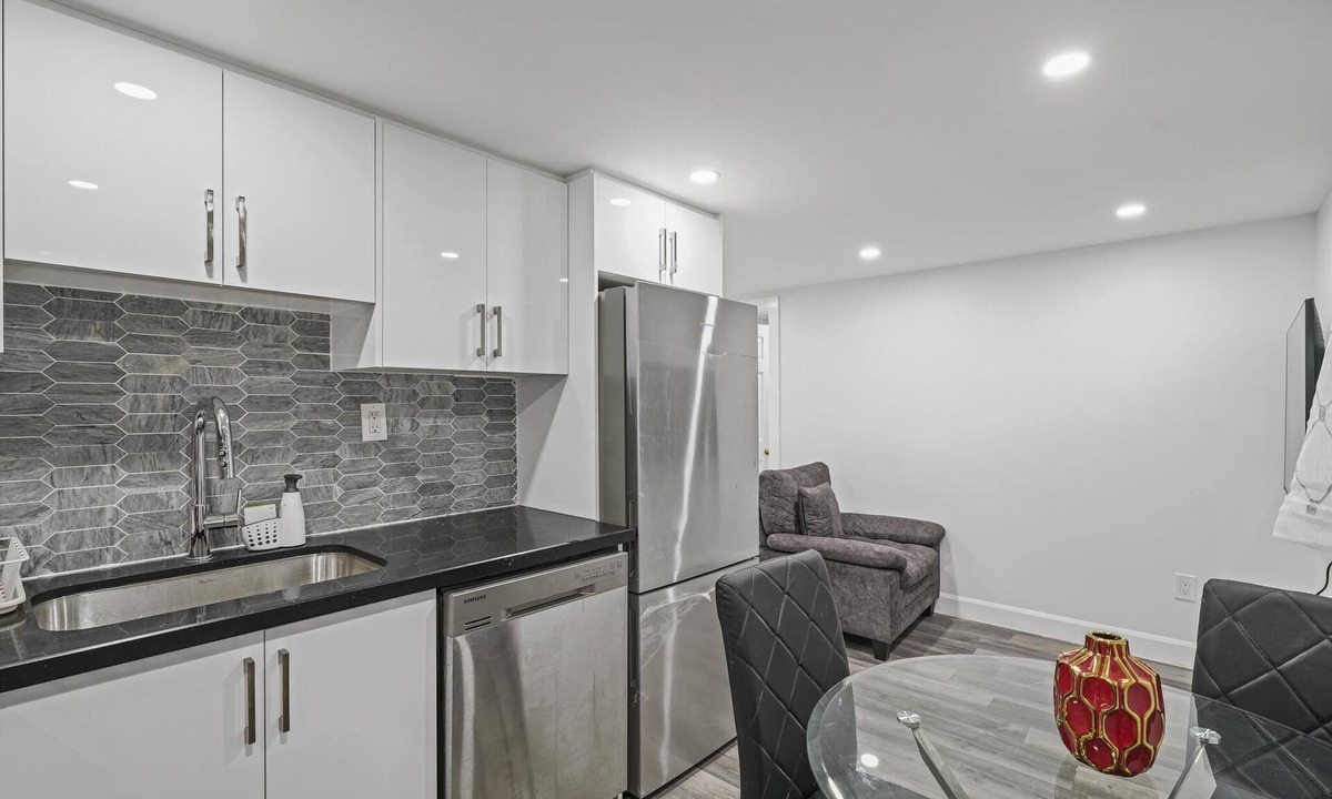 Bendale House | spacious.