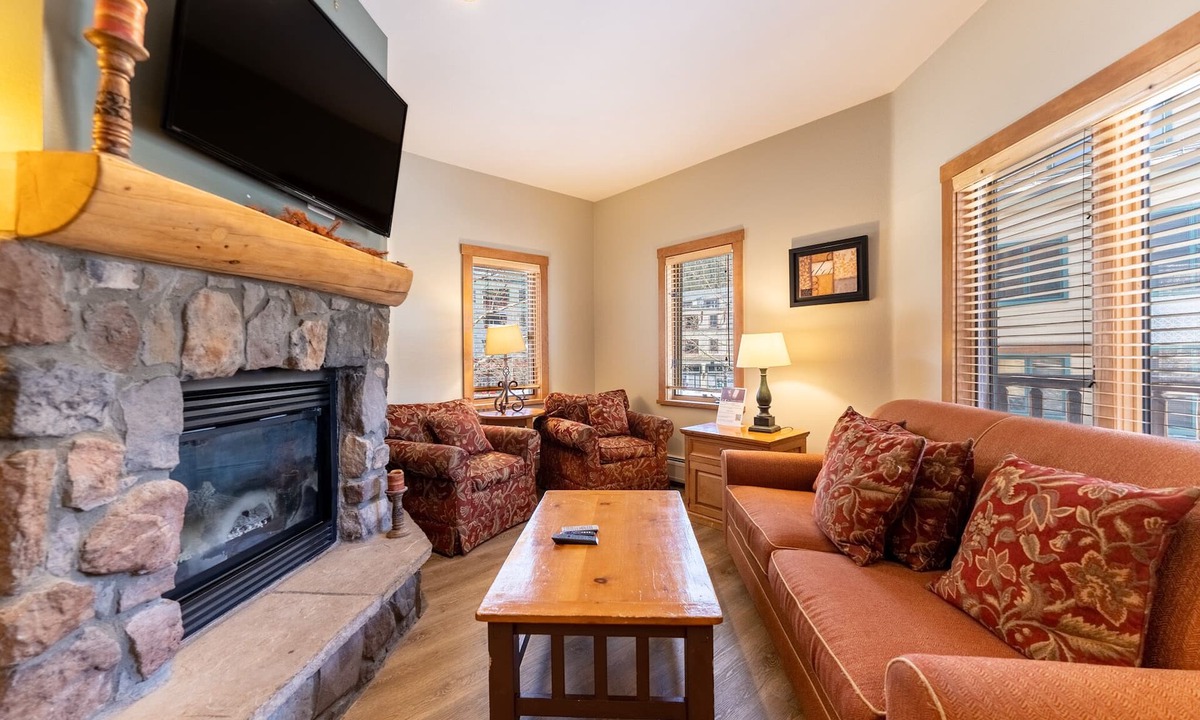 Arapahoe Lodge | River Run