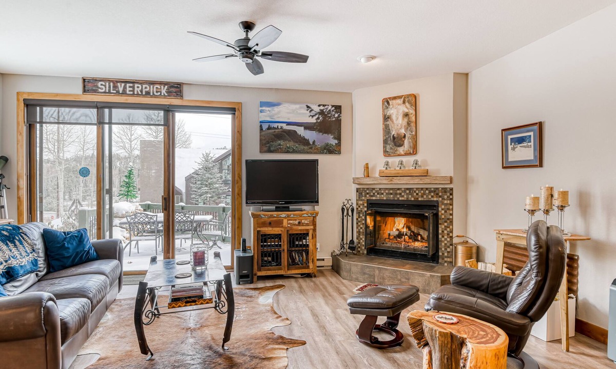 Purgatory House | Spacious & Dog-Friendly Townhouse w/Shared Hot Tub, Free WiFi, & Wood Fireplace
