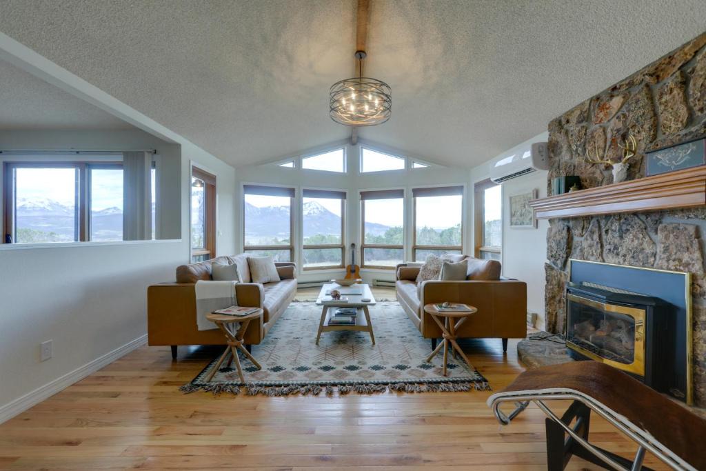 Hotchkiss House | Spacious Hotchkiss Home with Stunning Mountain Views