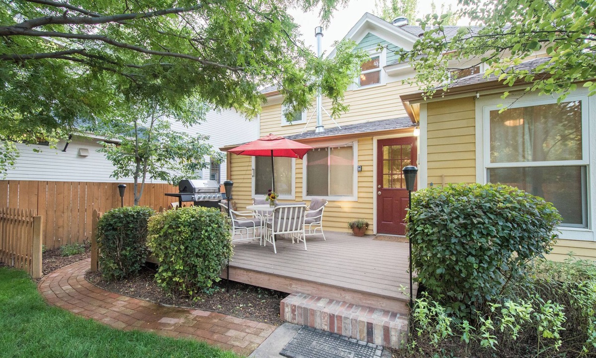 Old Town West House | Spacious Old Town Home – Walk to Dining & Culture!