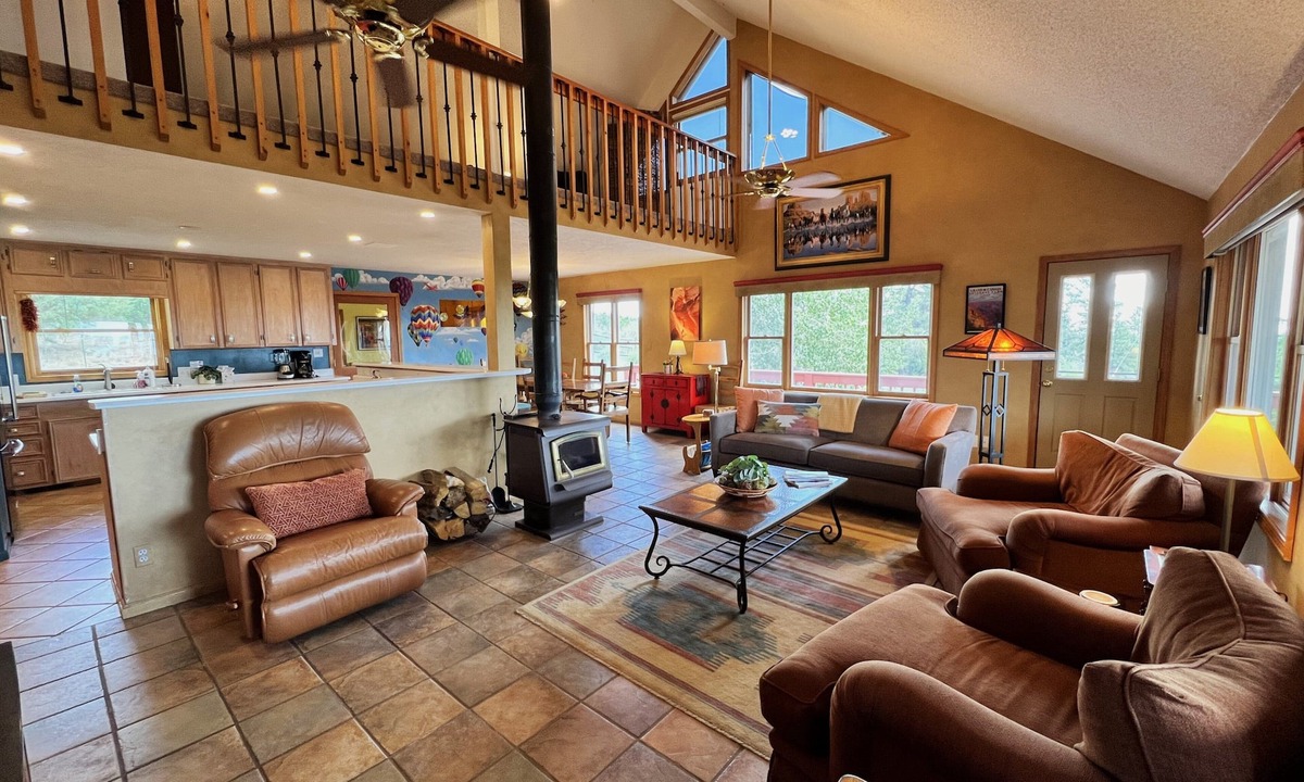 Durango - Purgatory House | Spacious & Secluded Home with Incredible Mountain Views, Private Hot Tub & Sauna