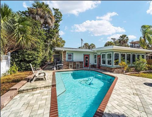 Crystal River House | Spacious Waterfront Getaway with Heated Pool