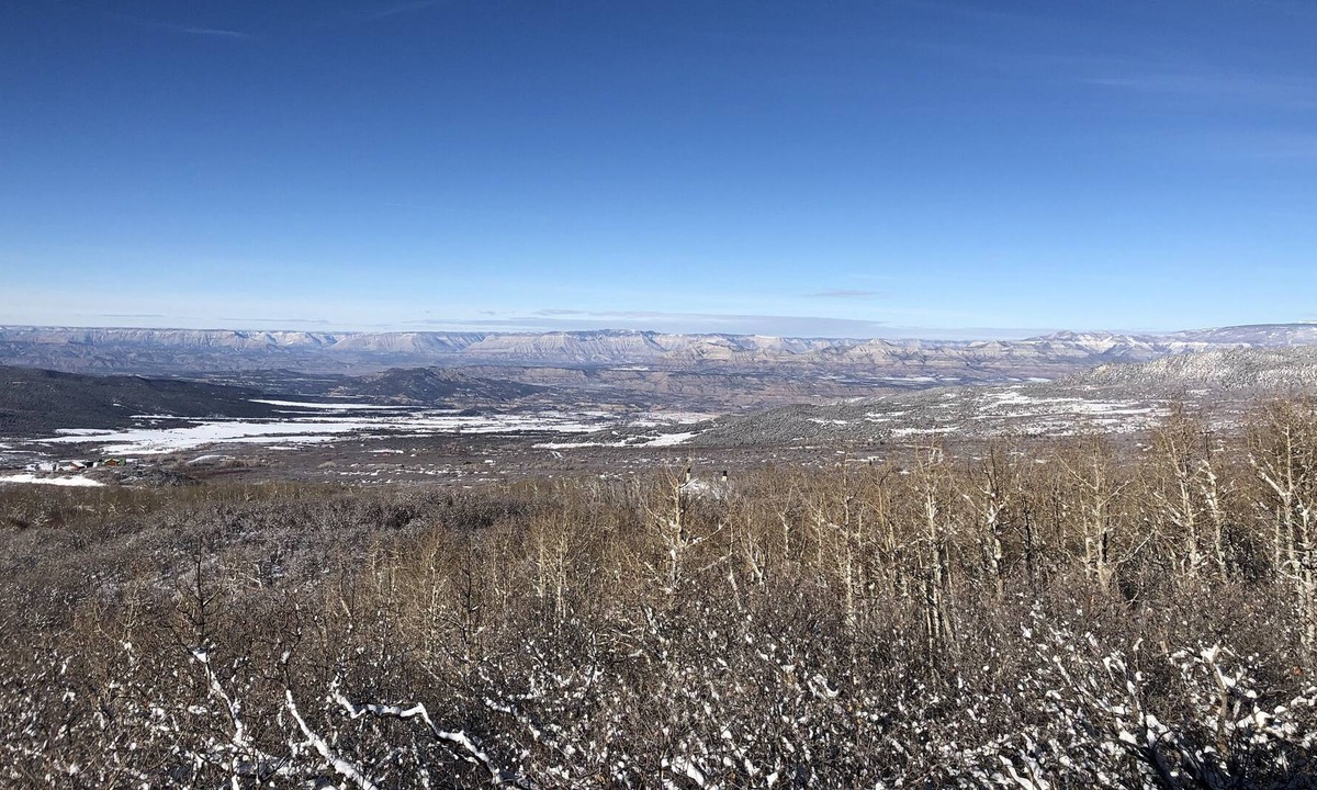 Mesa House | Staggering view from cozy cabin near Powderhorn Ski resort and the Grand Mesa!