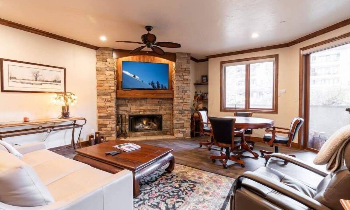 Beaver Creek Condo | Strawberry Park On The Slopes In Beaver Creek Ski-In/Ski-Out