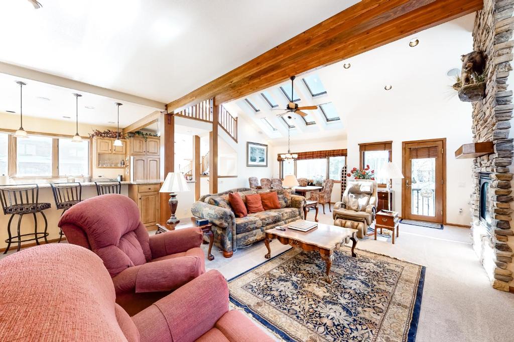 Frisco House | Streamside Lane