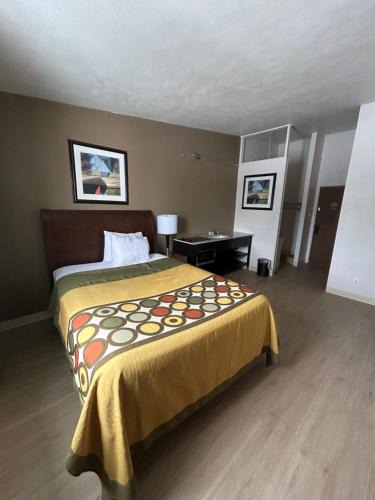 Sterling Hotel | Studio Apartments
