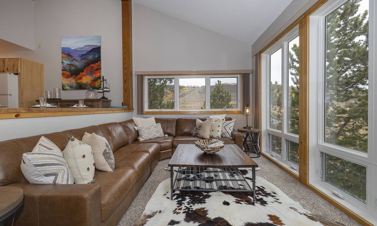 Mountainside | Silvercreek