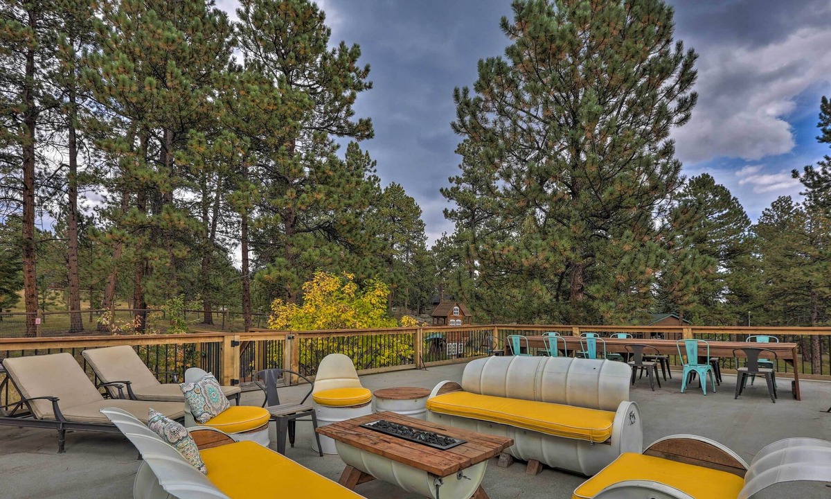 Evergreen House | Stunning Evergreen Chalet w/ Private Hot Tub!