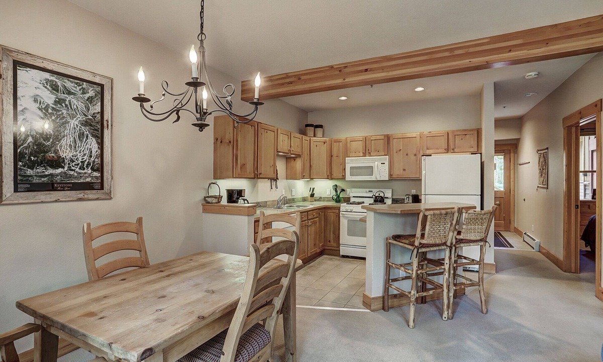 Keystone Condo | Stunning Mountain Views/Vaulted Ceilings/Hot Tub Access/Private Patio