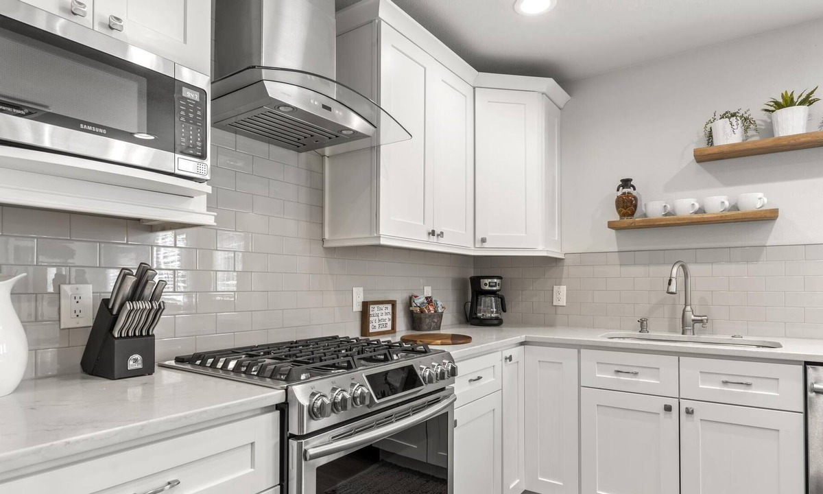 City Park Apartment | Stunning, One-Bedroom Apartment. Steps from Denver City Park! Very walkable!