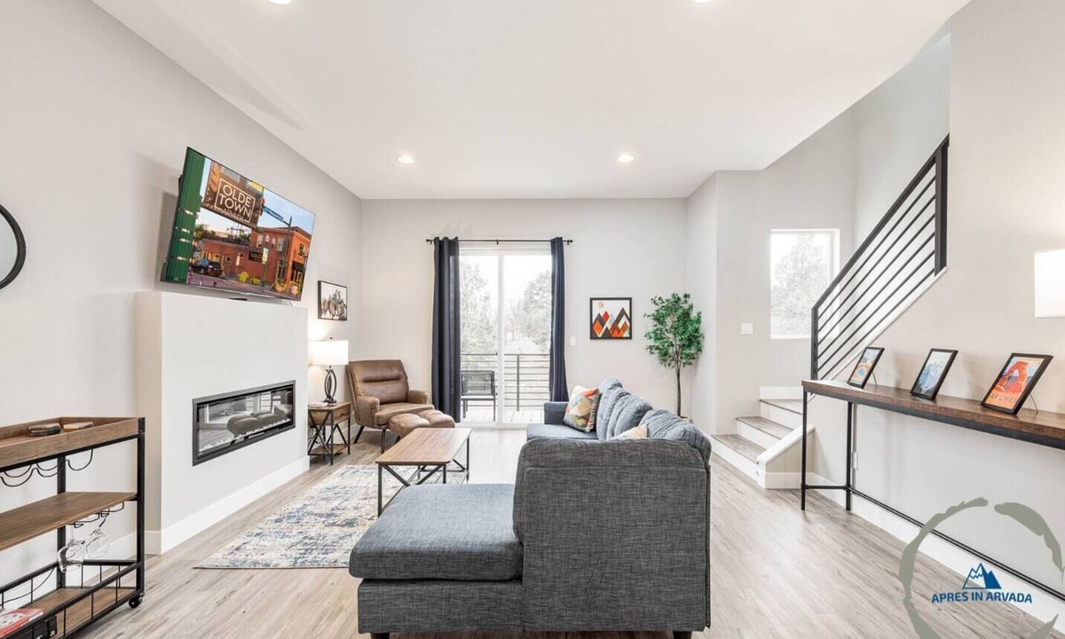 Denver House | Sunny, modern home to work & play near Olde Town