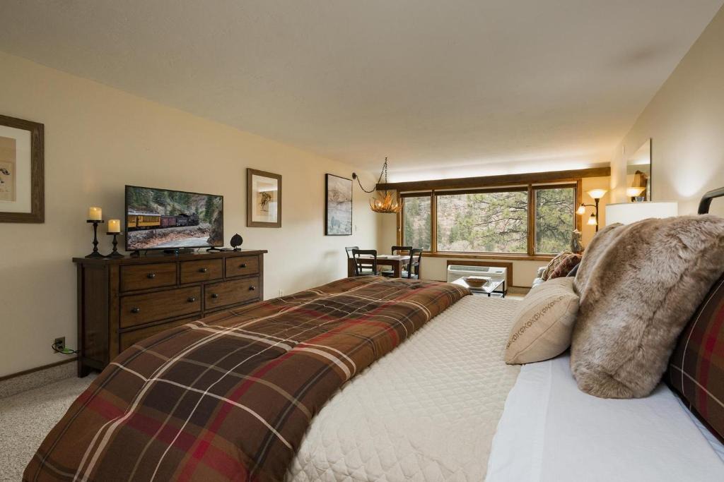 Purgatory Apartment | Tamarron Lodge Studio 213