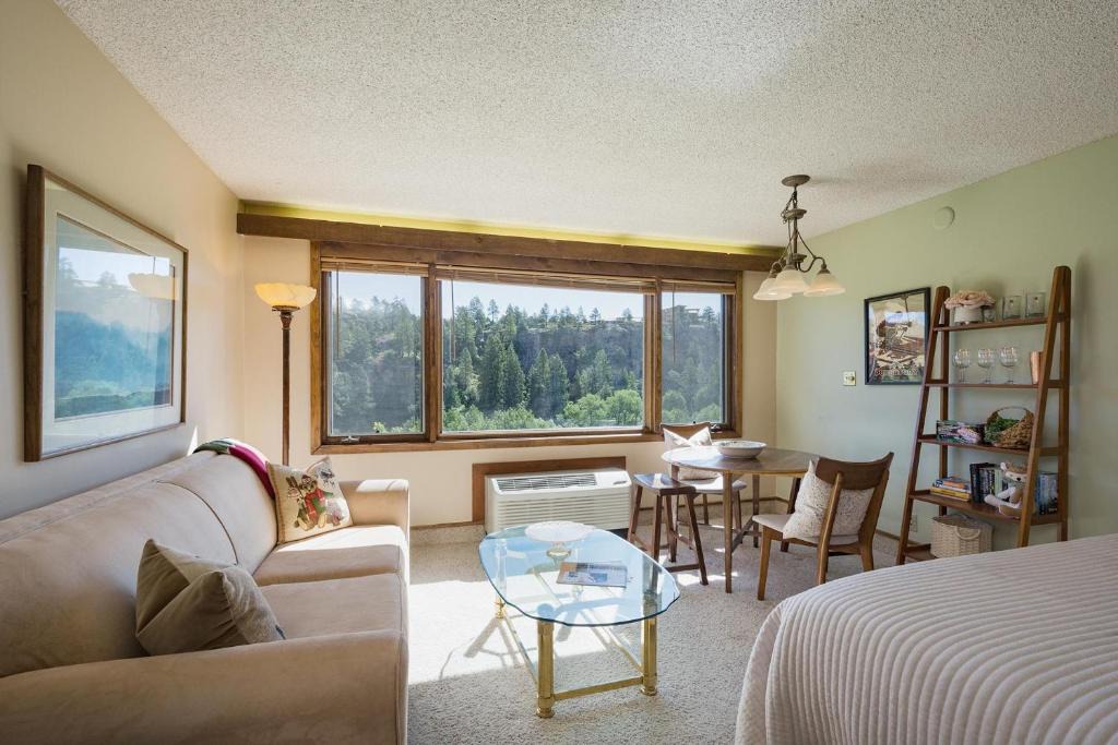 Purgatory Apartment | Tamarron Lodge Studio 224