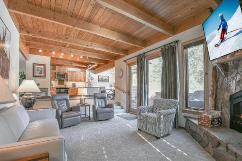 Keystone House | Tennis Townhomes 1319 by SummitCove Lodging