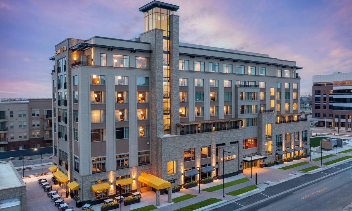 Fitzsimons Hotel | The Benson Hotel & Faculty Club