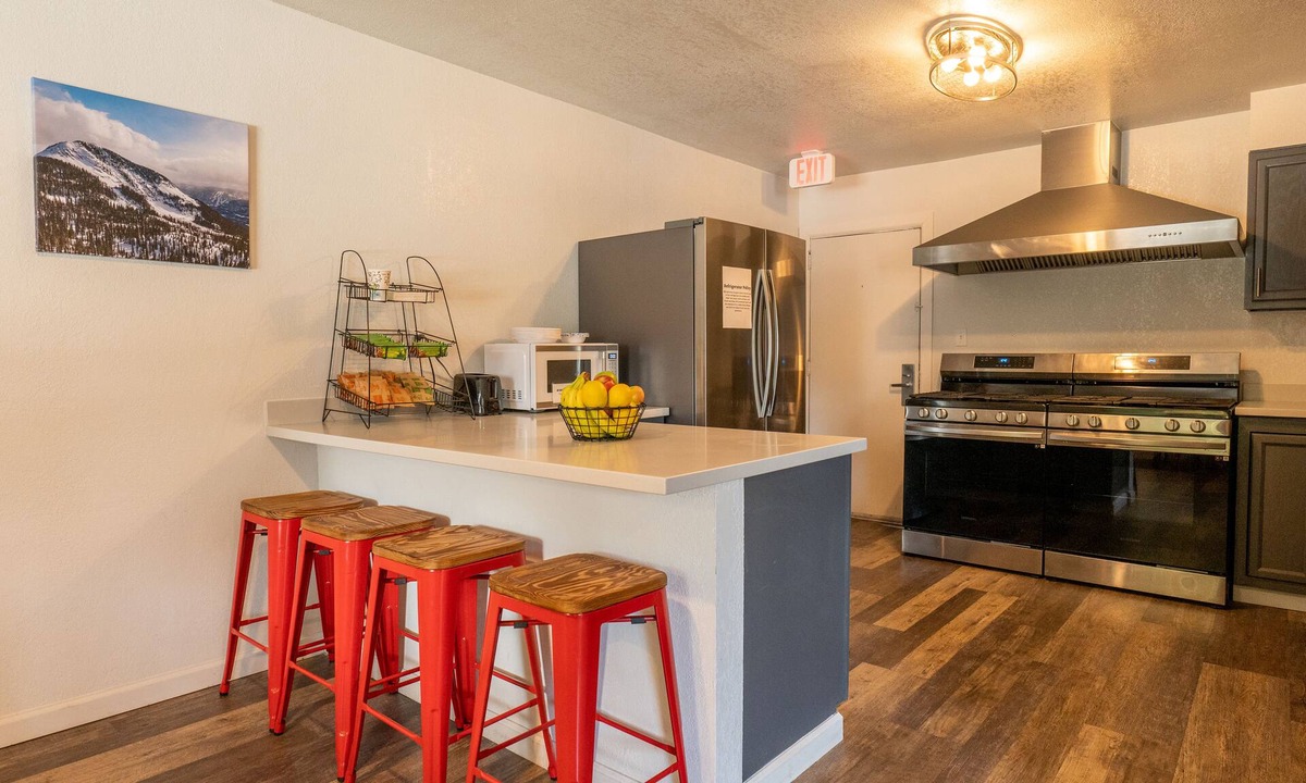 Durango Hotel | The Junction Hotel and Hostel