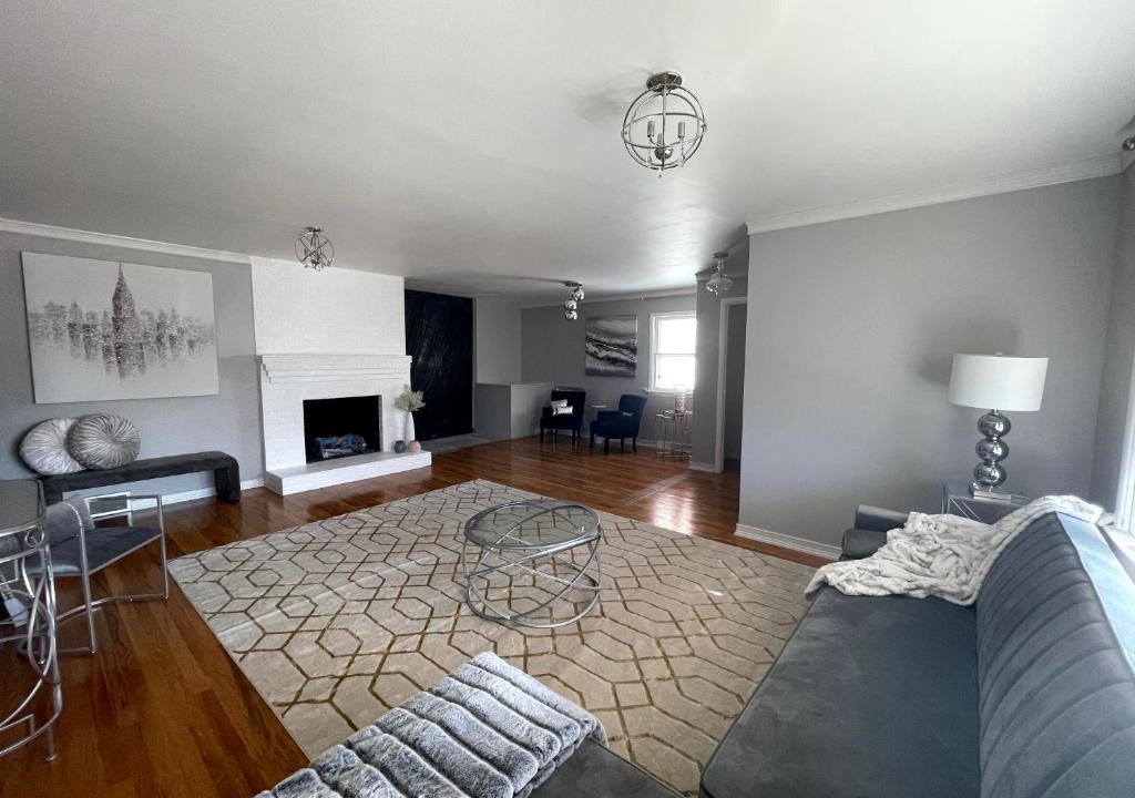 Pueblo House | The Lexington Executive Shared Home