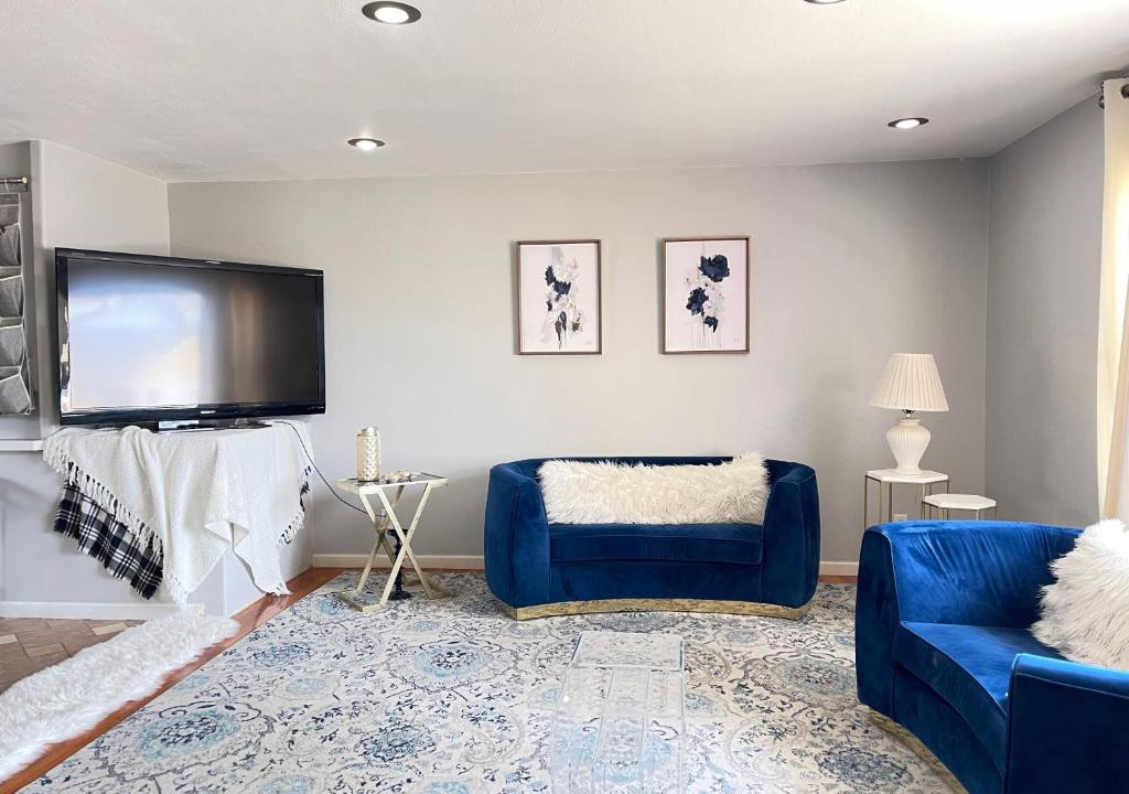 Pueblo Apartment | The Lexington Home