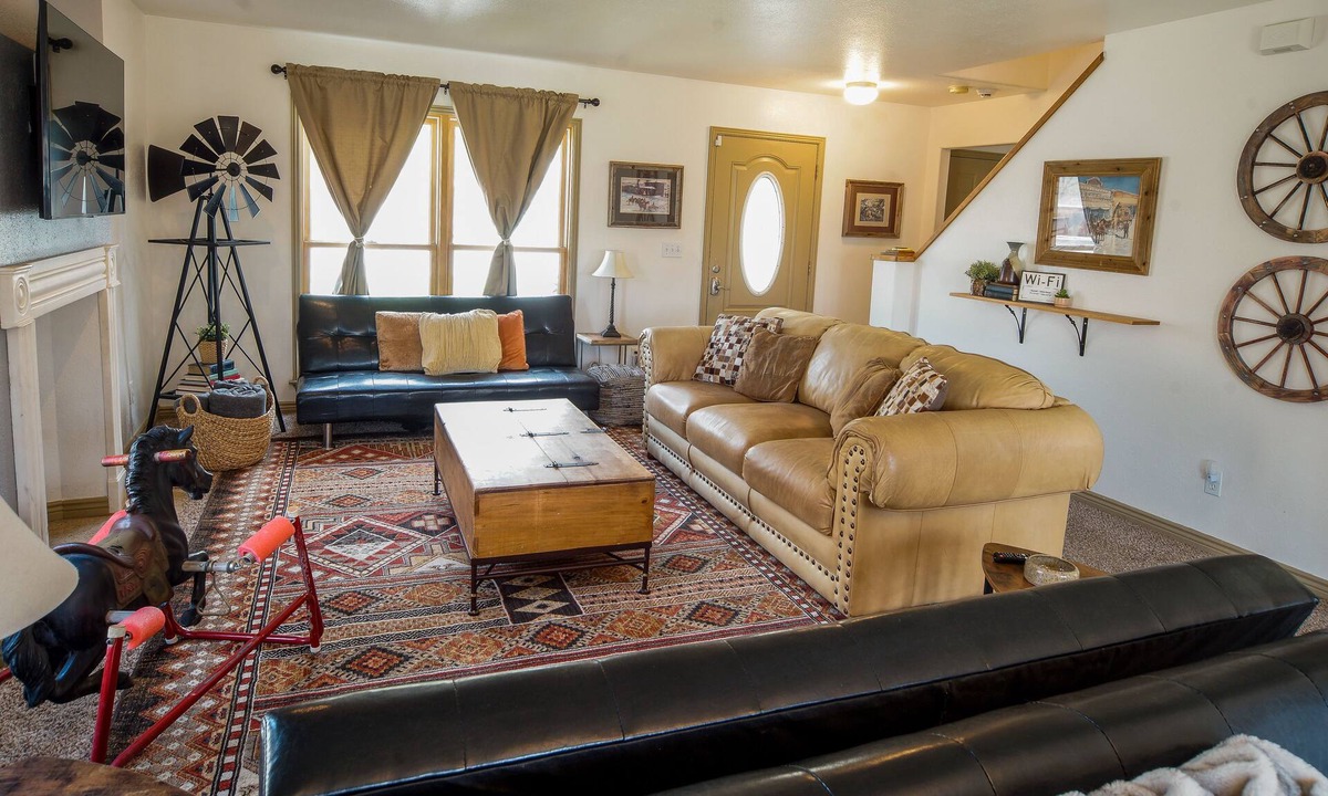 Delta House | THE PERFECT HOUSE FOR YOUR WESTERN COLORADO TRIP