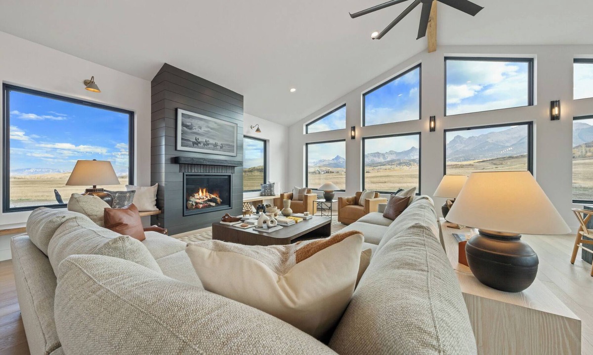 Placerville House | The Sanctuary: Modern Mesa Home
