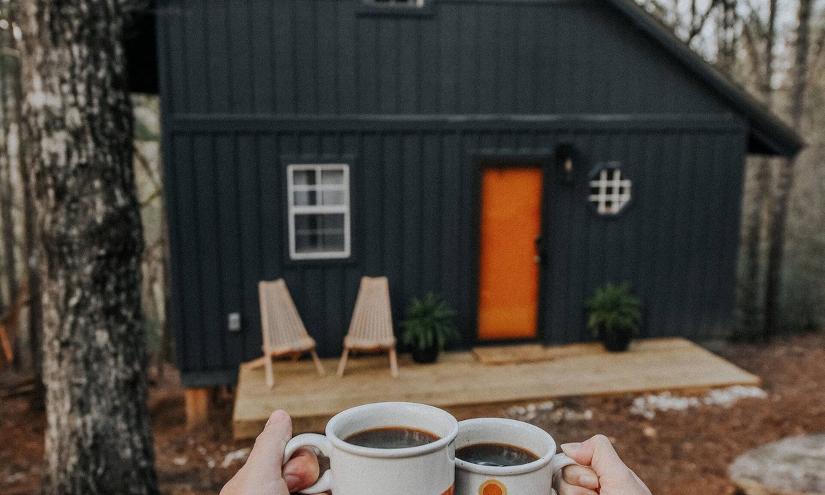 Wiley Cabin | Tiny Cabin - Perfect Mountain Getaway - Clayton GA