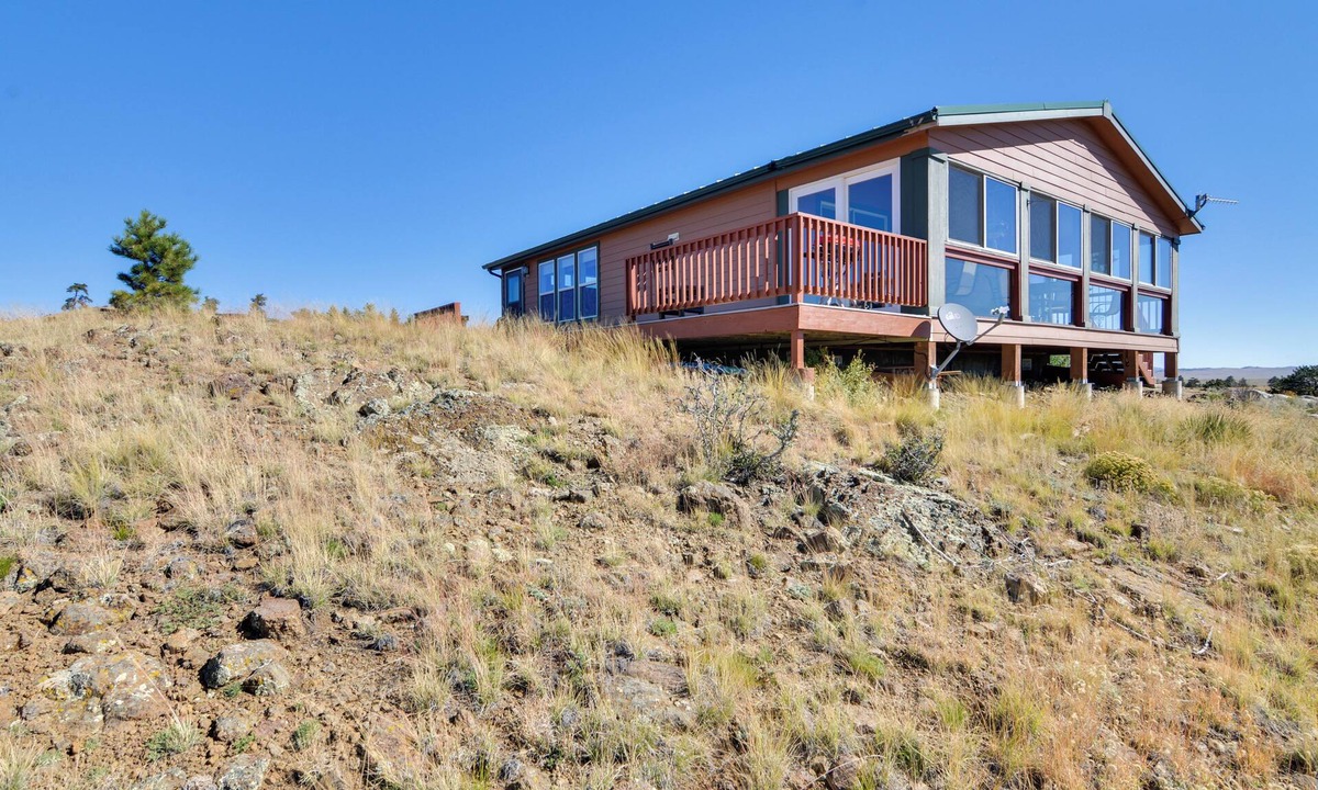Hartsel Cabin | Tranquil Cabin Getaway w/Panoramic Mtn View!