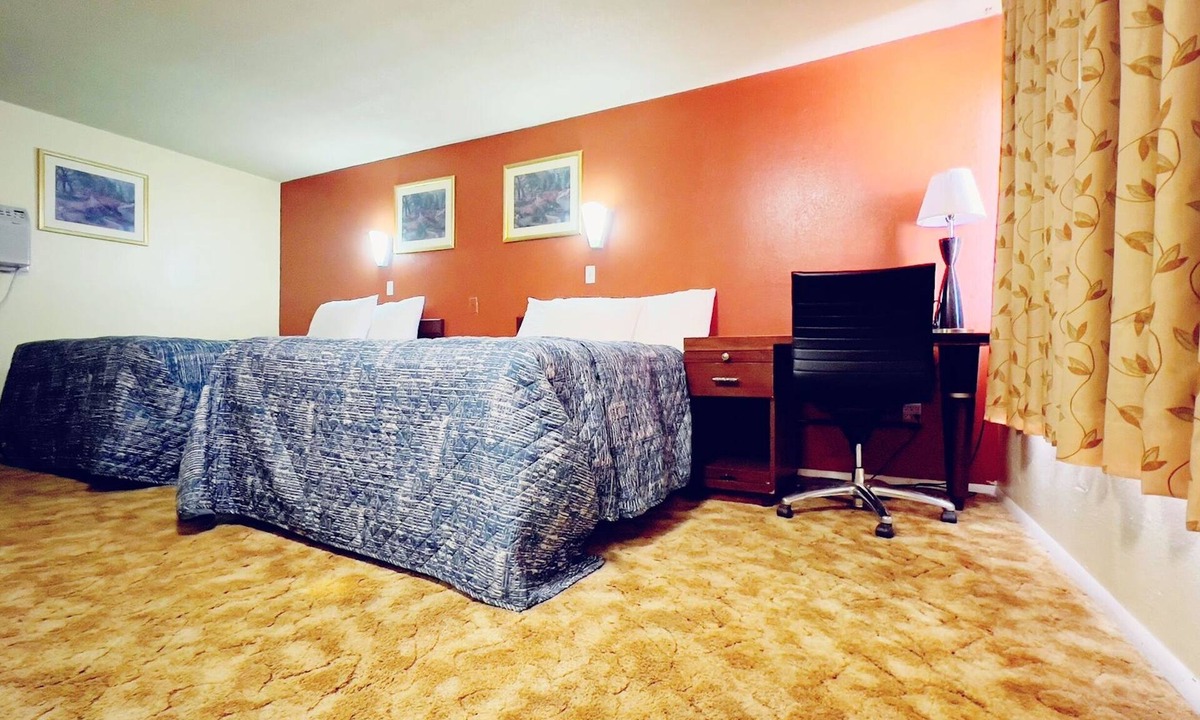 Eads Hotel | Travelers Lodge Motel & RV Park US-287&US-96