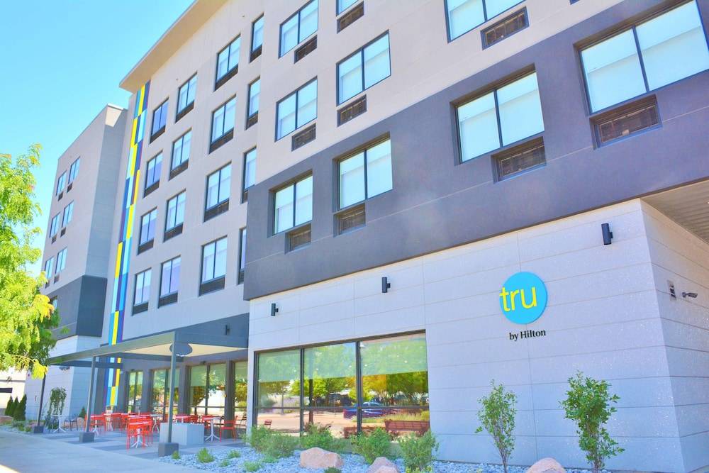 Historic Grand Junction Hotel | Tru by Hilton Grand Junction Downtown