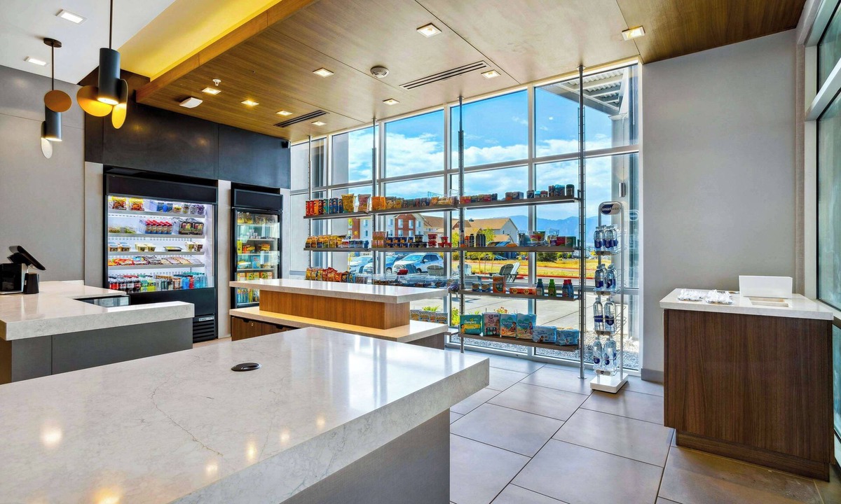 Southeast Colorado Springs Hotel | Tru By Hilton Colorado Springs Airport