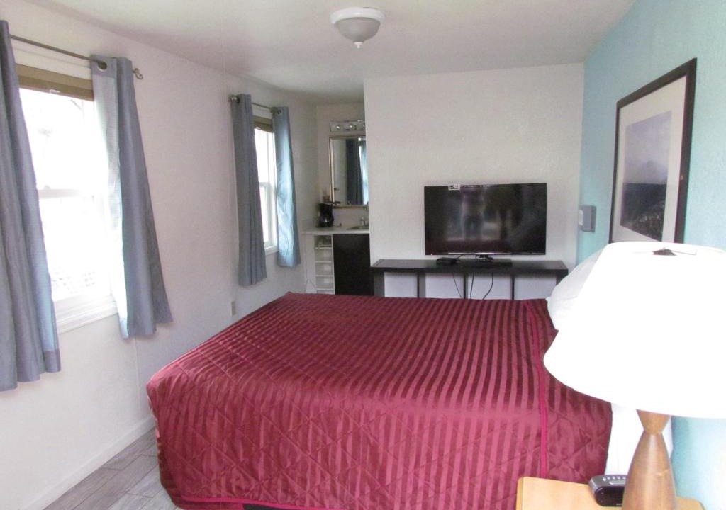 Central Colorado Springs Hotel | True North Motel