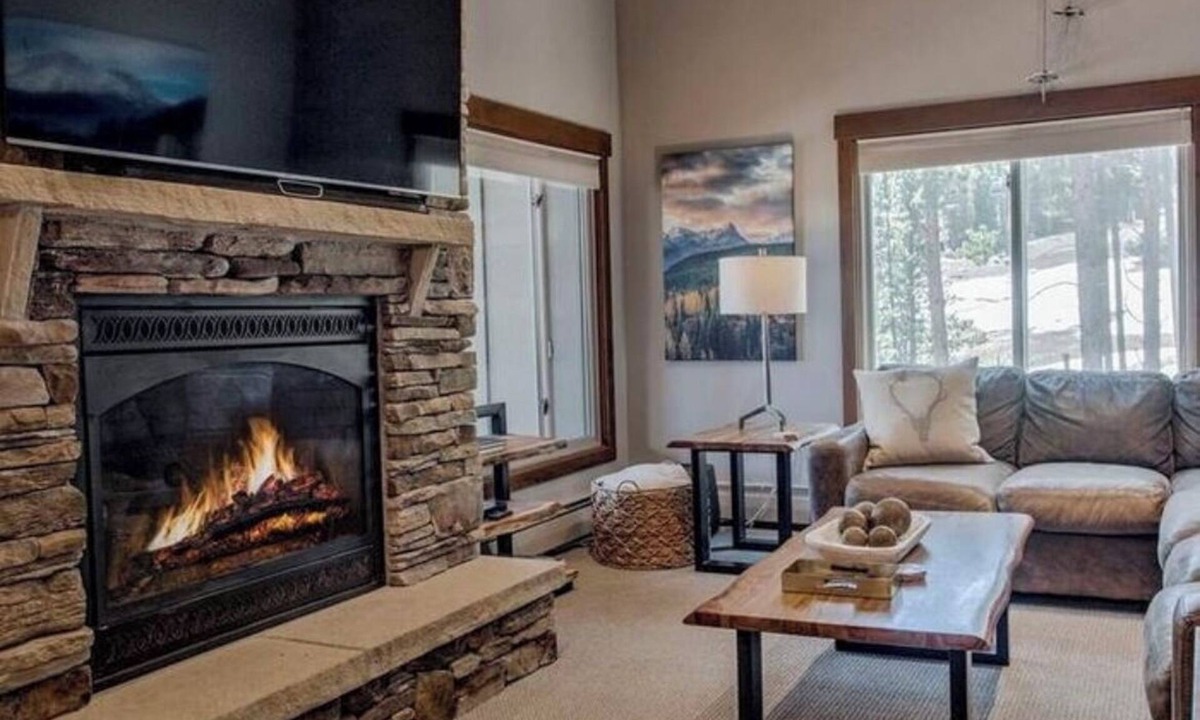 Breckenridge Condo | True Ski-In-Ski-Out 3 Bed-3 Bath Penthouse. Overlooks base of Peak 8. Sleeps 12