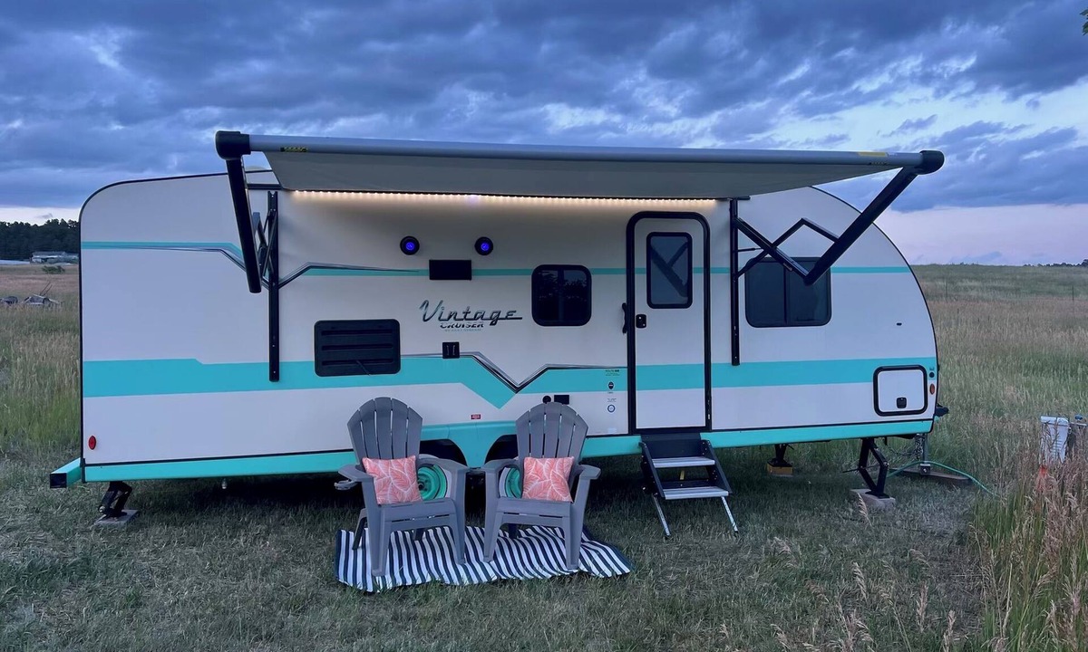 Peyton House | Turquoise Tilly - It's a VIBE!